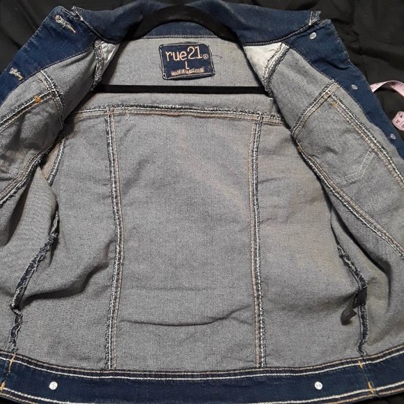 RUE 21 CROPPED JACKET -JUNIOR SIZE CURVY LARGE 2 POCKETS DISTRESSED JEAN JACKET - Picture 6 of 8